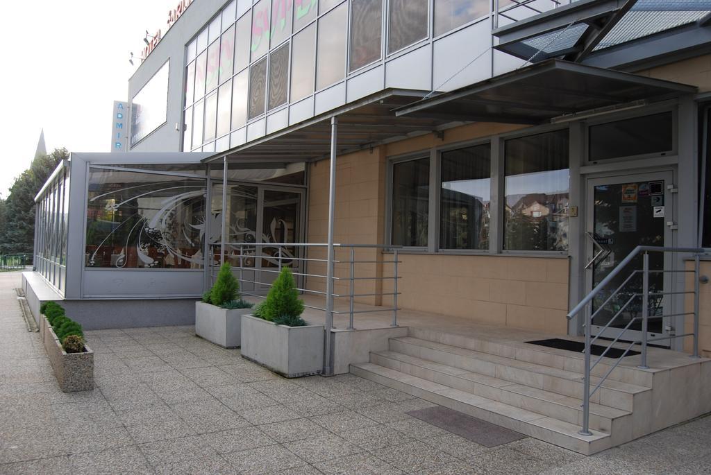 Hotel Saris Bardejov Exterior foto