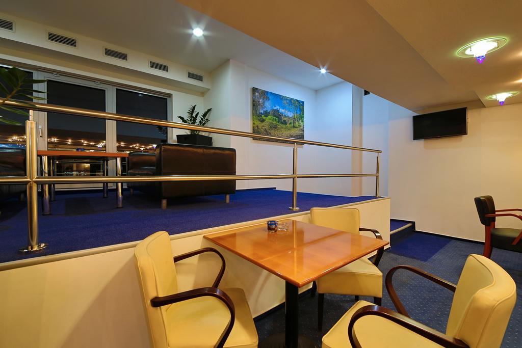 Hotel Saris Bardejov Exterior foto